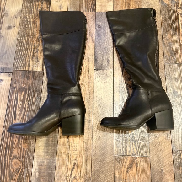 Madden Girl Wendiee Boots, 8 - Picture 5 of 6